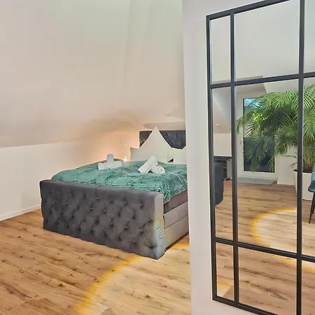 Design-penthouse I 90qm I Europapark 20 Min I Boxspring I Nespresso I Parking Apartment *