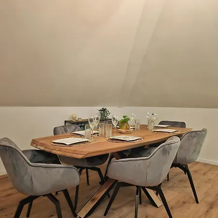 Design-penthouse I 90qm I Europapark 20 Min I Boxspring I Nespresso I Parkplatz