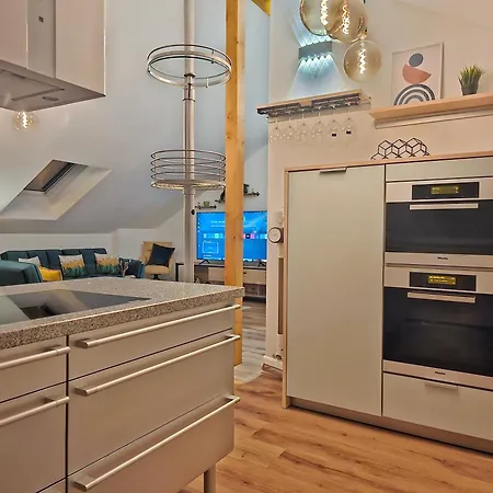 Design-penthouse I 90qm I Europapark 20 Min I Boxspring I Nespresso I Parkplatz Apartamento Lahr (Baden-Wurttemberg)